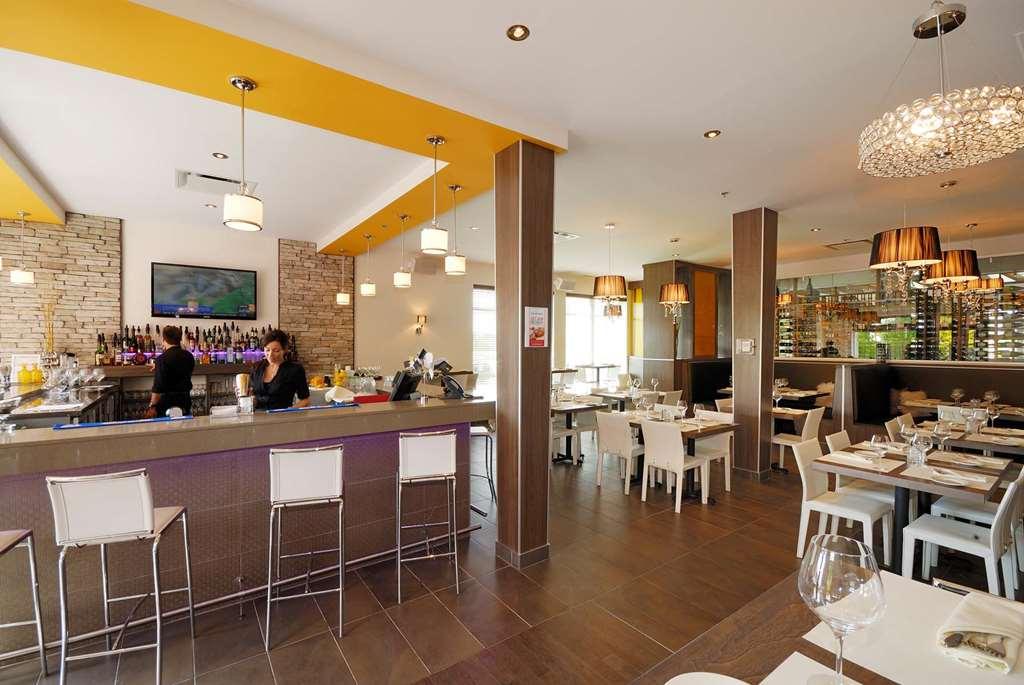 Imperia Hôtel et Suites Terrebonne Restaurant foto