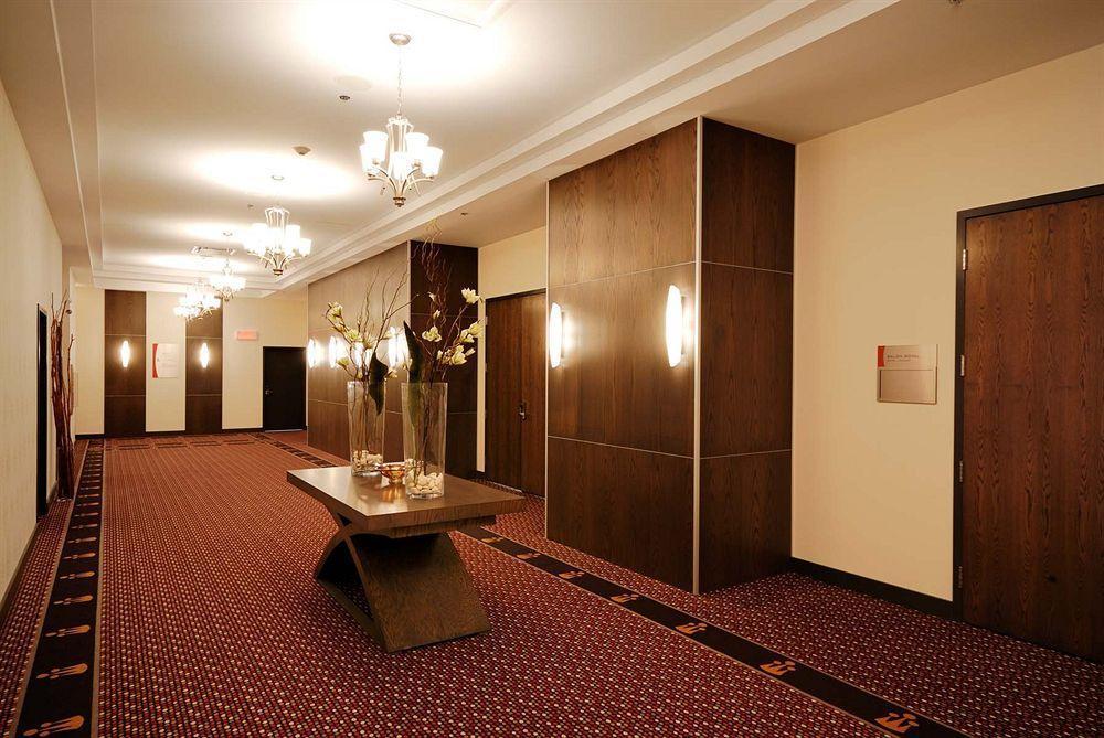 Imperia Hôtel et Suites Terrebonne Buitenkant foto