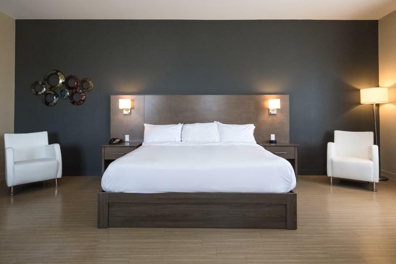 Imperia Hôtel et Suites Terrebonne Buitenkant foto